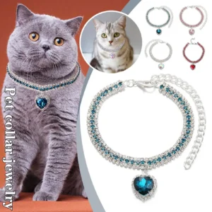 Luxury Diamond Pet Collar Cat Crystal Necklace Cute Love Pendant Dog Cat Puppies Bling Adjustable Rhinestone Pet Accessories